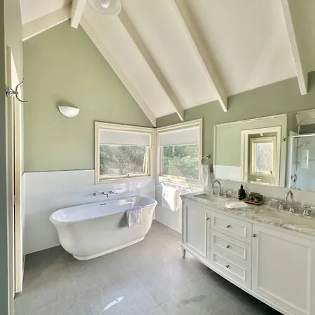 Plum Tree Cottage Apollo Bay Exterior photo